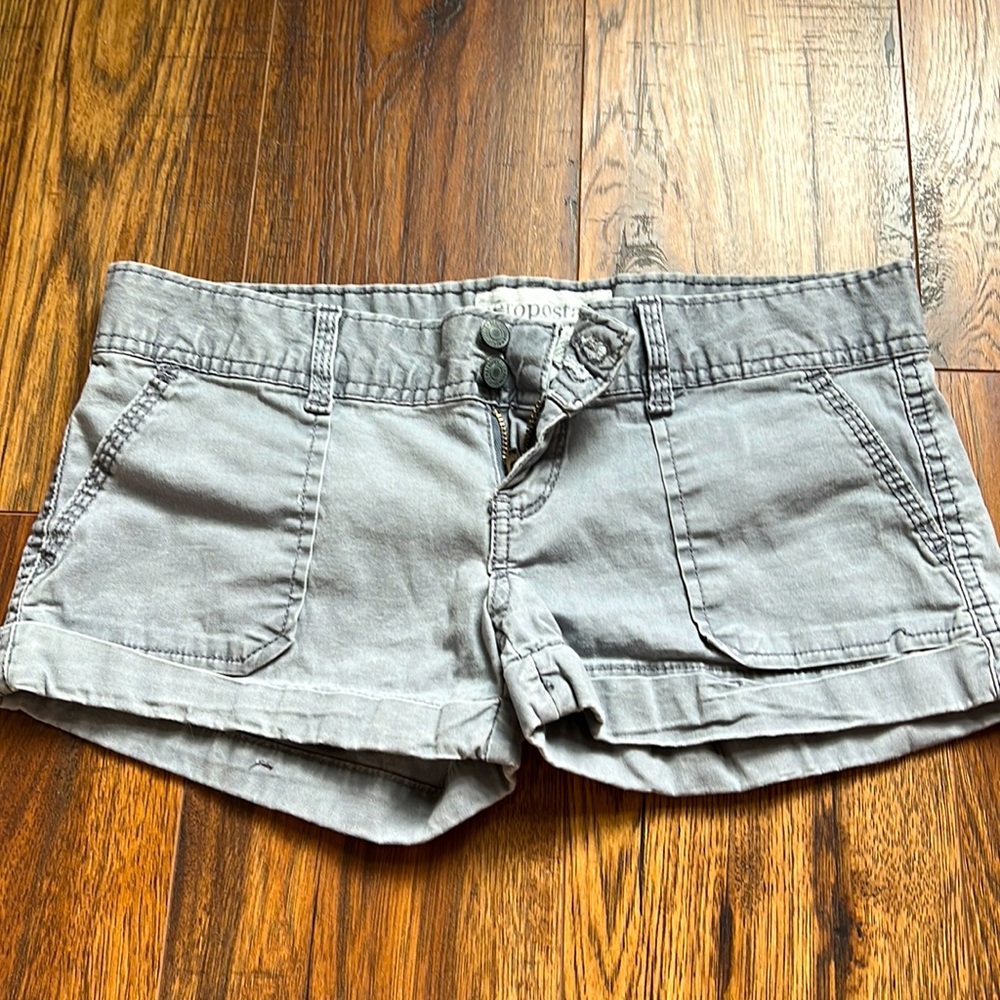 Low rise shorts